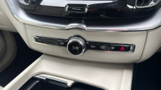 Volvo Xc60 2.0 D4 Momentum 5dr AWD Geartronic Diesel Estate